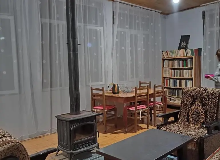اتاق استاندارد سه نفره, Guest House Ketevan Niguriani