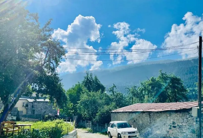 اتاق استاندارد سه نفره, Guest House Ketevan Niguriani