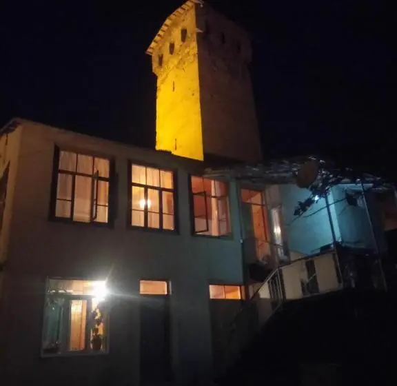 اتاق راحتی سه تخته, Guest House Ketevan Niguriani