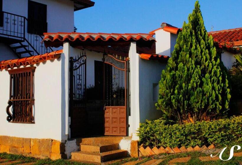 침실 4개 주택, Aires Del Sauzalito