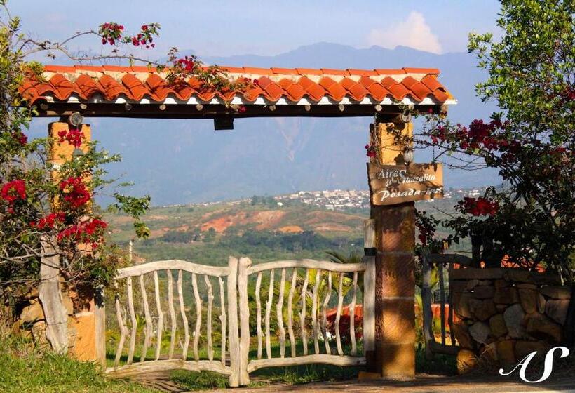 침실 4개 주택, Aires Del Sauzalito