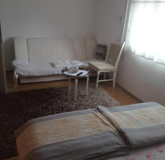 اتاق استاندارد با سرویس بهداشتی مشترک, Guesthouse No.27