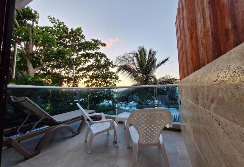 اتاق استاندارد با بالکن و چشمانداز دریا, Camino Palmero Coveñas