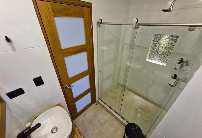 חדר סטנדרט נוף לים עם מרפסת, Camino Palmero Coveñas