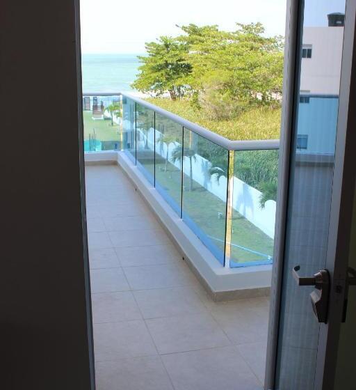 חדר בסיסי, Camino Palmero Coveñas