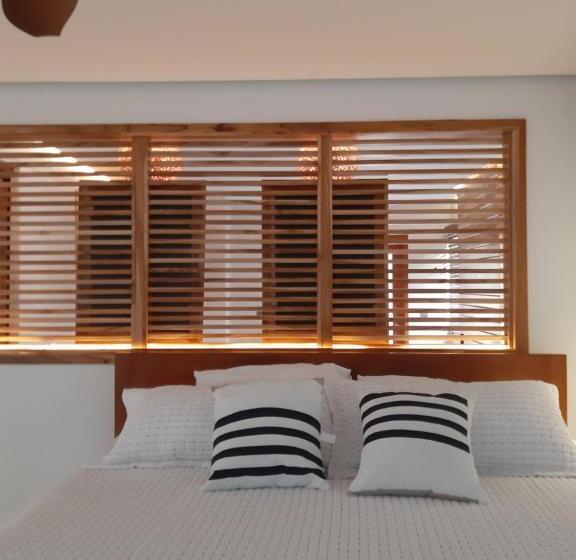 סוויטה נשיאותית, Camino Palmero Coveñas