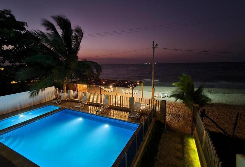 חדר סטנדרט נוף לים עם מרפסת, Camino Palmero Coveñas