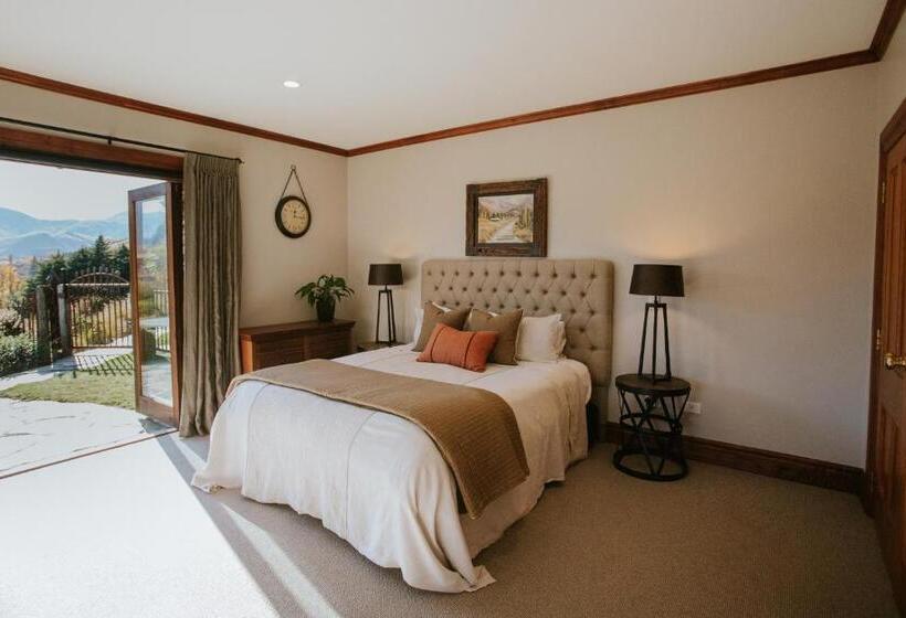 Quarto Estandar, Stoneridge Estate
