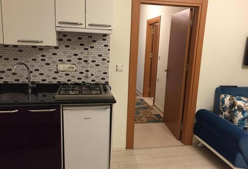 Apartamento 1 Quarto Rés-do-chão, Mego Suite Otel