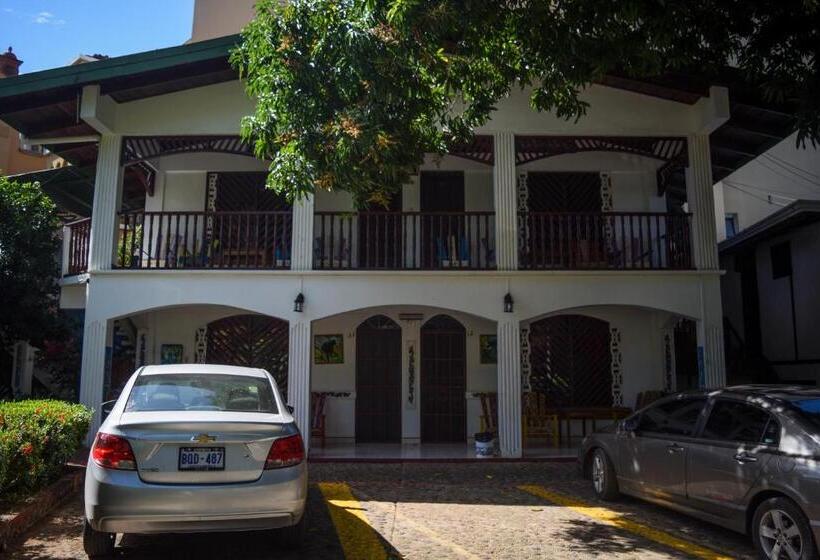 四人标准间, Marielos