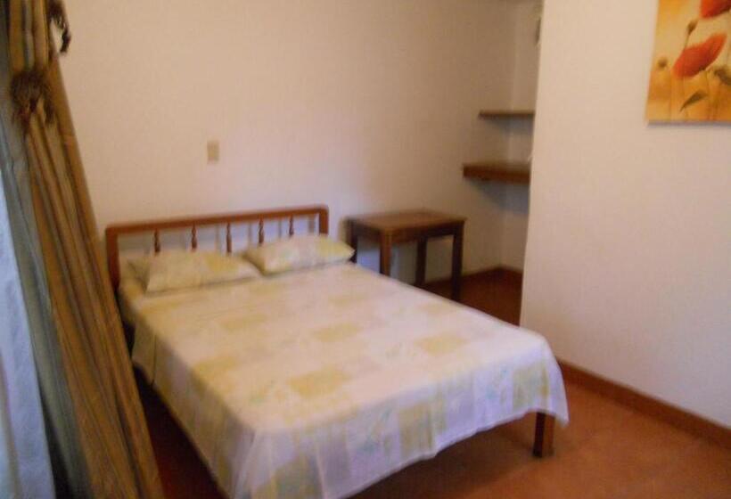 豪华房间, Marielos