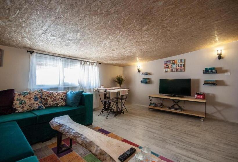 اتاق استاندارد, Newway Apartments