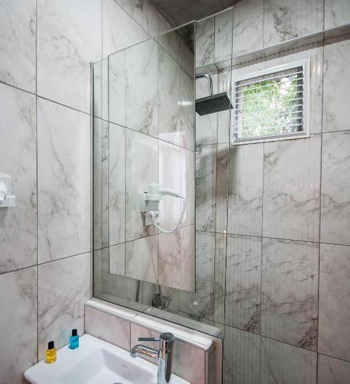 آپارتمان 1 خوابه, Newway Apartments