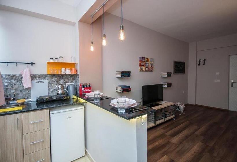 آپارتمان 1 خوابه, Newway Apartments