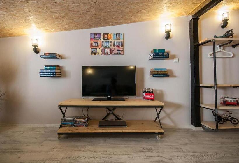 اتاق استاندارد, Newway Apartments