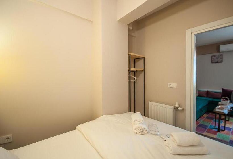１ベッドルームアパートメント, Newway Apartments