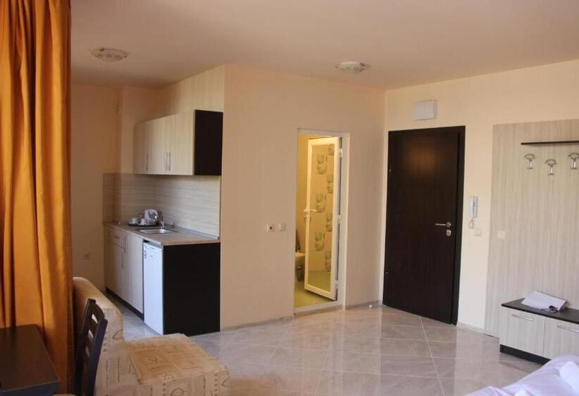 إستوديو قياسى مطلّ علي الحديقة, Olympia Beach Complex