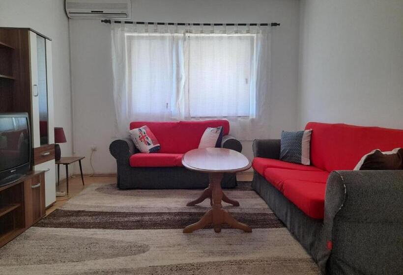 آپارتمان 1 خوابه همکف, Apartman Avdić