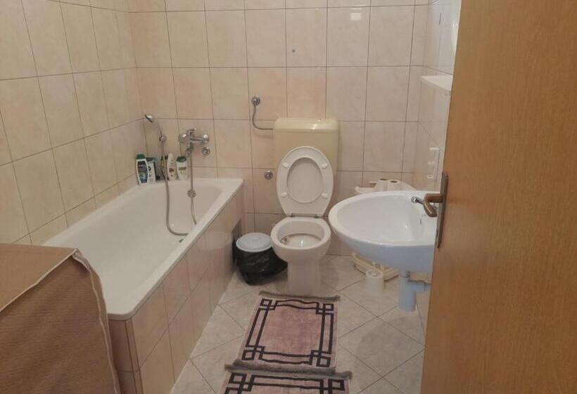 آپارتمان 1 خوابه همکف, Apartman Avdić