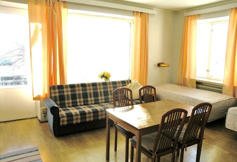 غرفة قياسية رباعية حمام مشترك, B&b Retro   Guesthouse Kupittaa