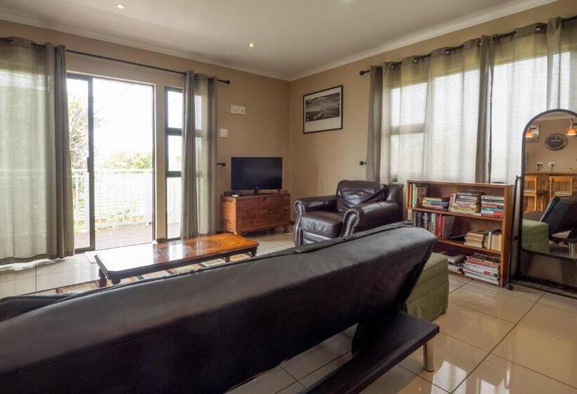 آپارتمان لوکس 1 خوابه, Carrington Guest House