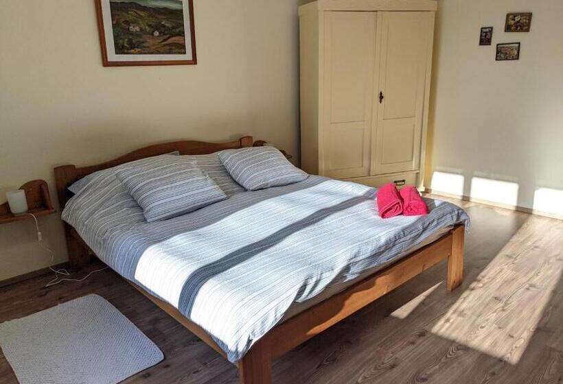 Дом 1 Спальня, Guest House Magyar Route 66