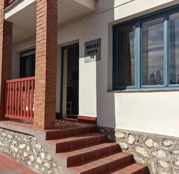خانه 3 خوابه, Guest House Magyar Route 66