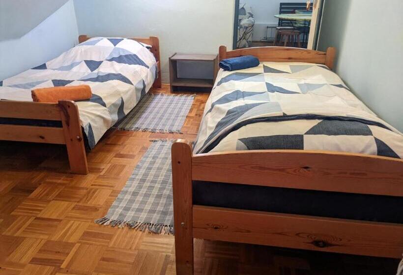 آپارتمان 3 خوابه, Guest House Magyar Route 66