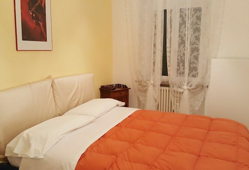 اتاق استاندارد, Locanda Osteria Del Marano