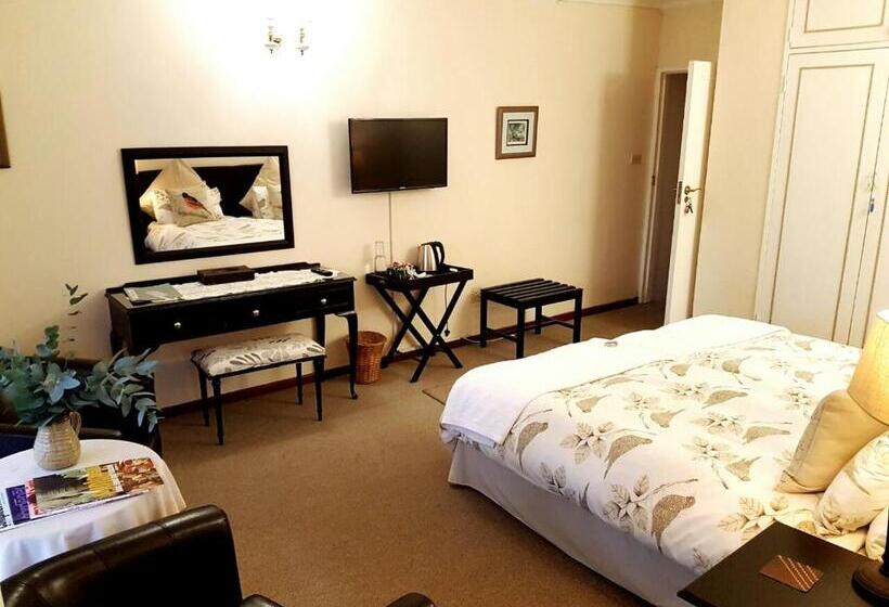 חדר דלוקס, Thatchings Guest House