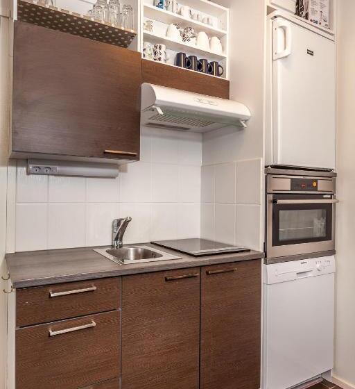 اتاق لوکس, Turusensaha Guesthouse