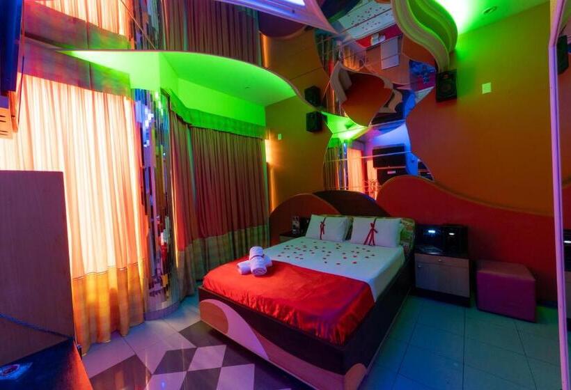 高级大房间, Status Motel   Check In Livre