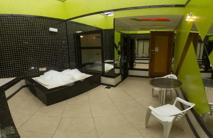 经济房, Status Motel   Check In Livre