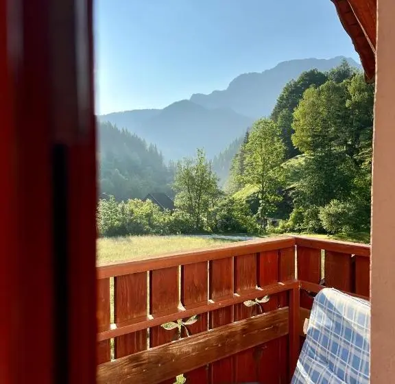 اتاق استاندارد با چشمانداز کوهستان, Country House Turistična Kmetija Ambrož Gregorc