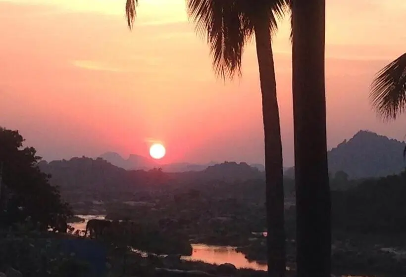 Deluxe-huone, Archana Guest House River View