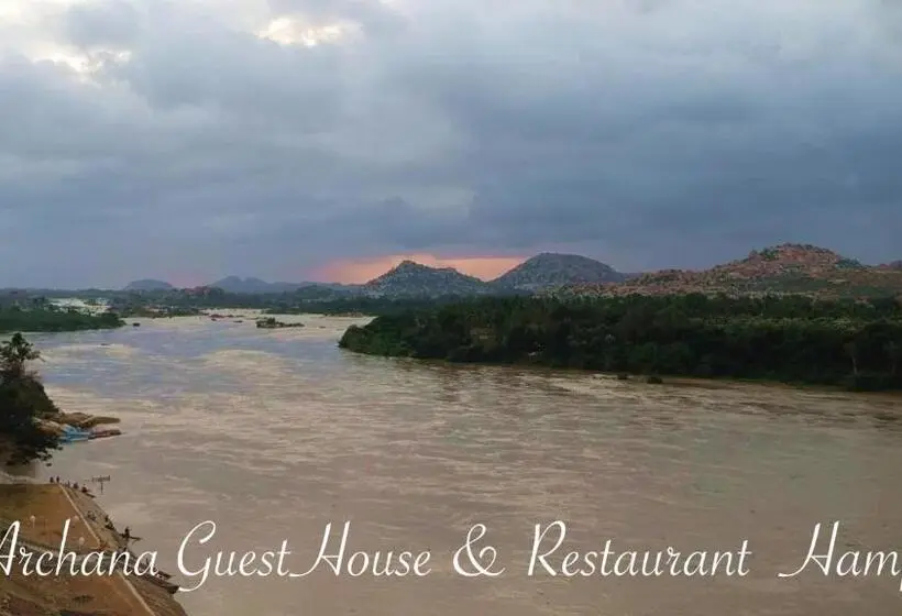 Deluxe-huone, Archana Guest House River View