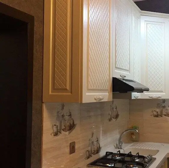 اتاق لوکس, Hasanovs Villa