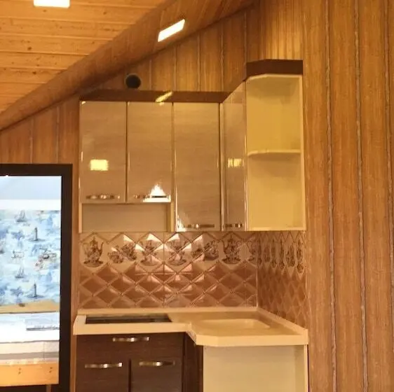 اتاق لوکس, Hasanovs Villa