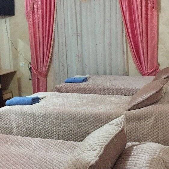 Cameră Triplă Standard, Hasanovs Villa