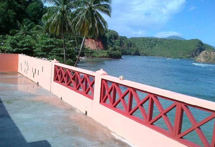 Triple Room Sea View, Veranda View Guesthouse