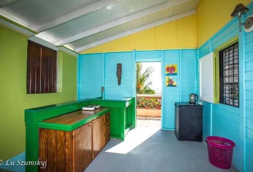 Triple Room Sea View, Veranda View Guesthouse