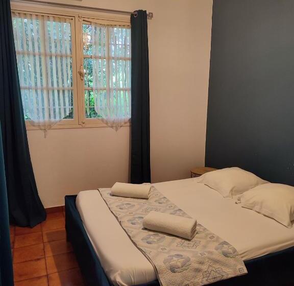 اتاق استاندارد با سرویس بهداشتی مشترک, Marina , 2mn à Pieds Plage Boucan Canot