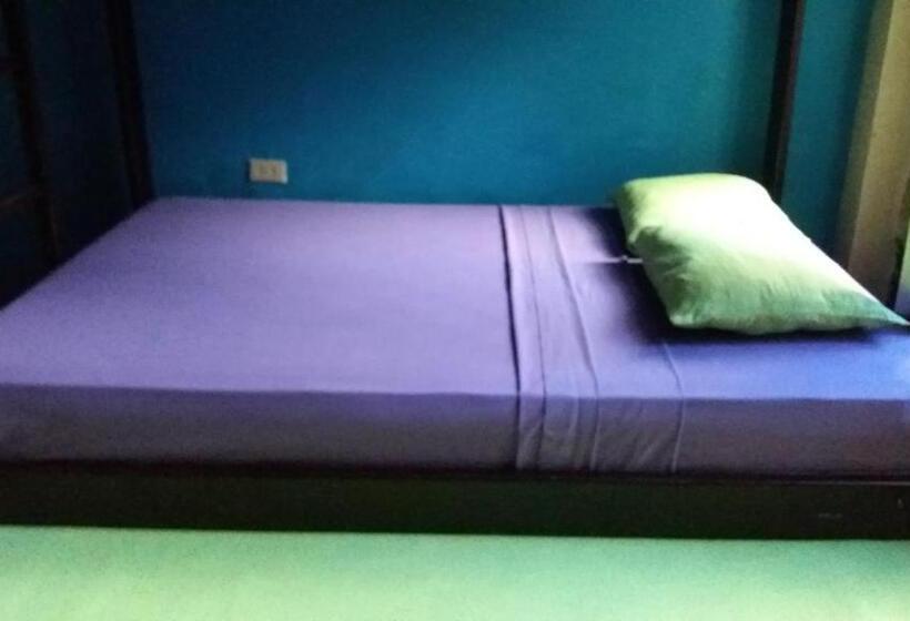اتاق خانوادگی, Hospedaje Dannita B&b