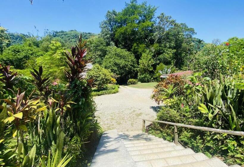 غرفة كلاسيكية ثلاثية, La Purruja Lodge