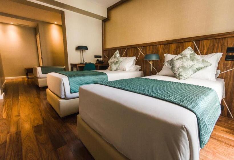 اتاق استاندارد سه نفره, Rossio Boutique