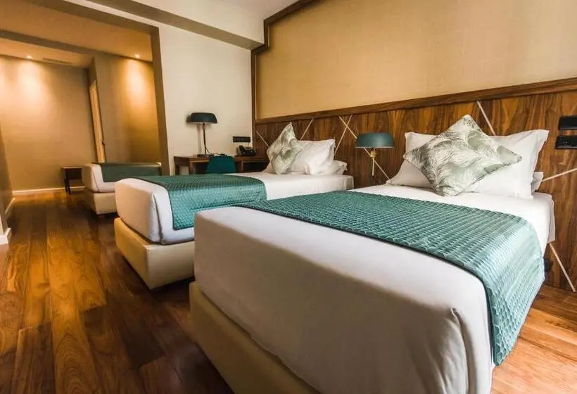 اتاق استاندارد سه نفره, Rossio Boutique