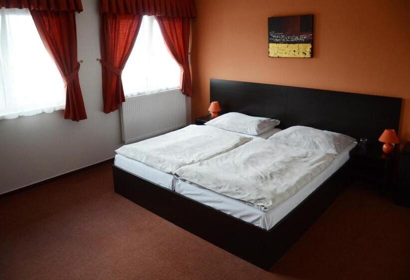 Номер Стандарт, Garni Hotel Fellini