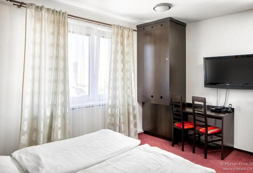 Номер Стандарт, Garni Hotel Fellini