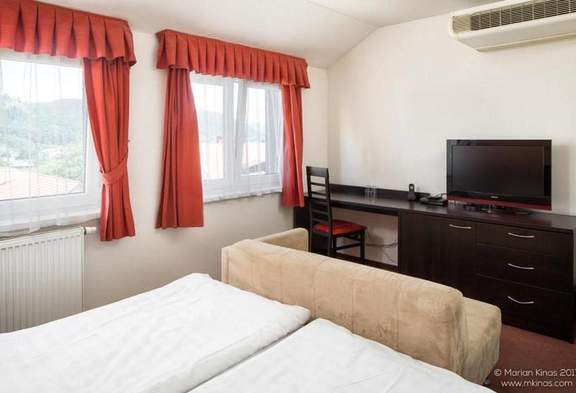 Номер Стандарт, Garni Hotel Fellini