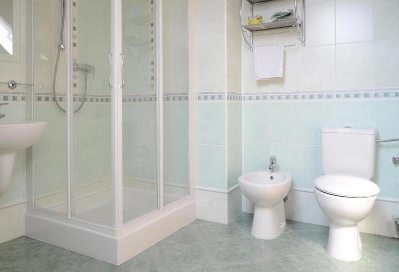 Люкс, Garni Hotel Fellini